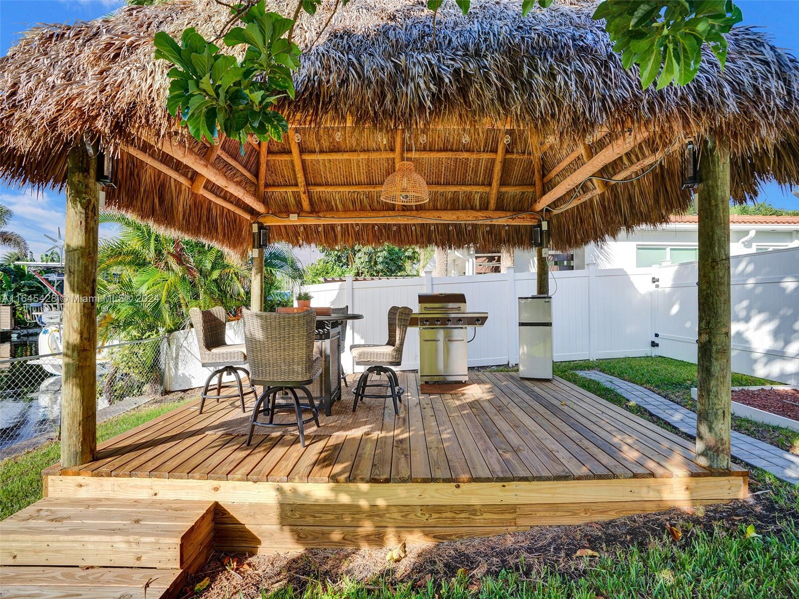 1216 Guava Isle