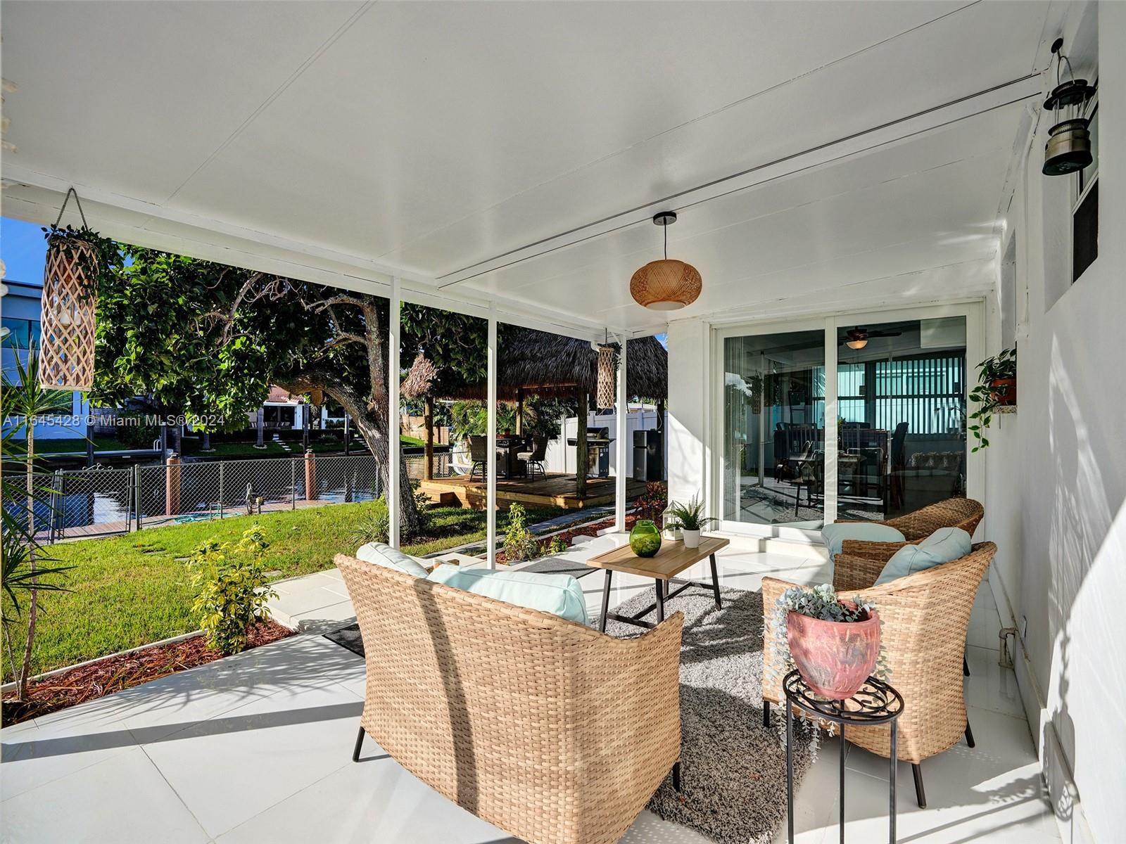 1216 Guava Isle
