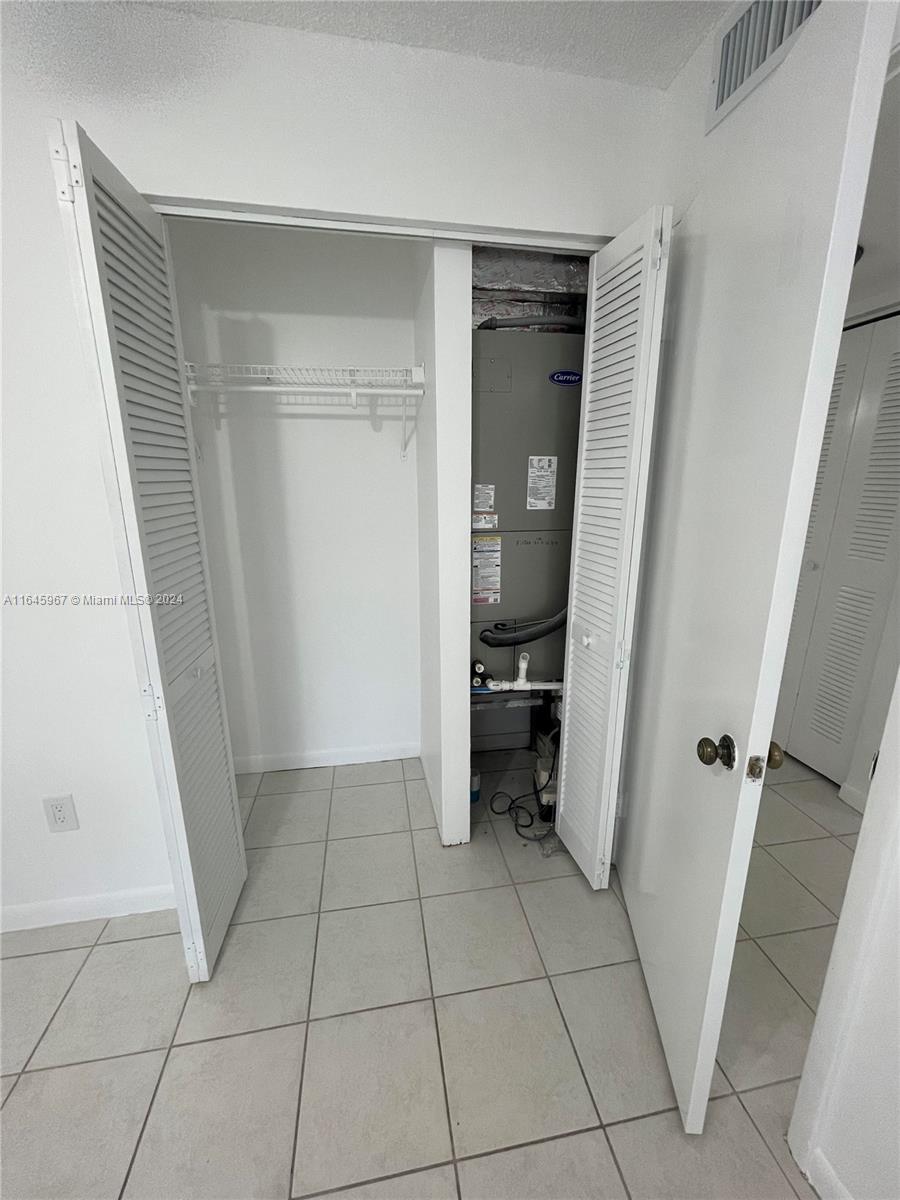 9720 Hammocks Blvd # 37 Unit: 204-37