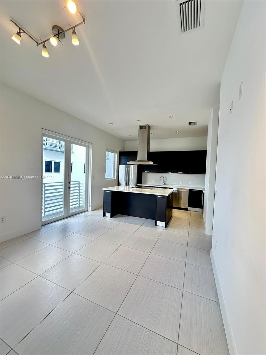 9147 NW 33rd St # 9147