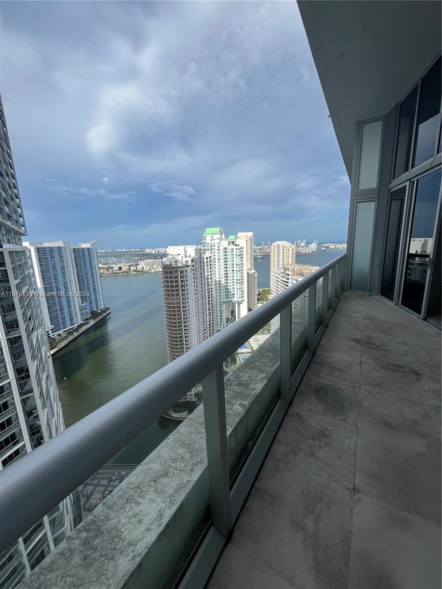 495 Brickell Ave # 4106