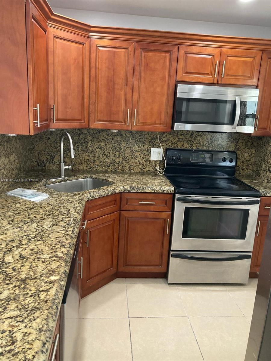7757 SW 86th St # 414 Unit: C-414