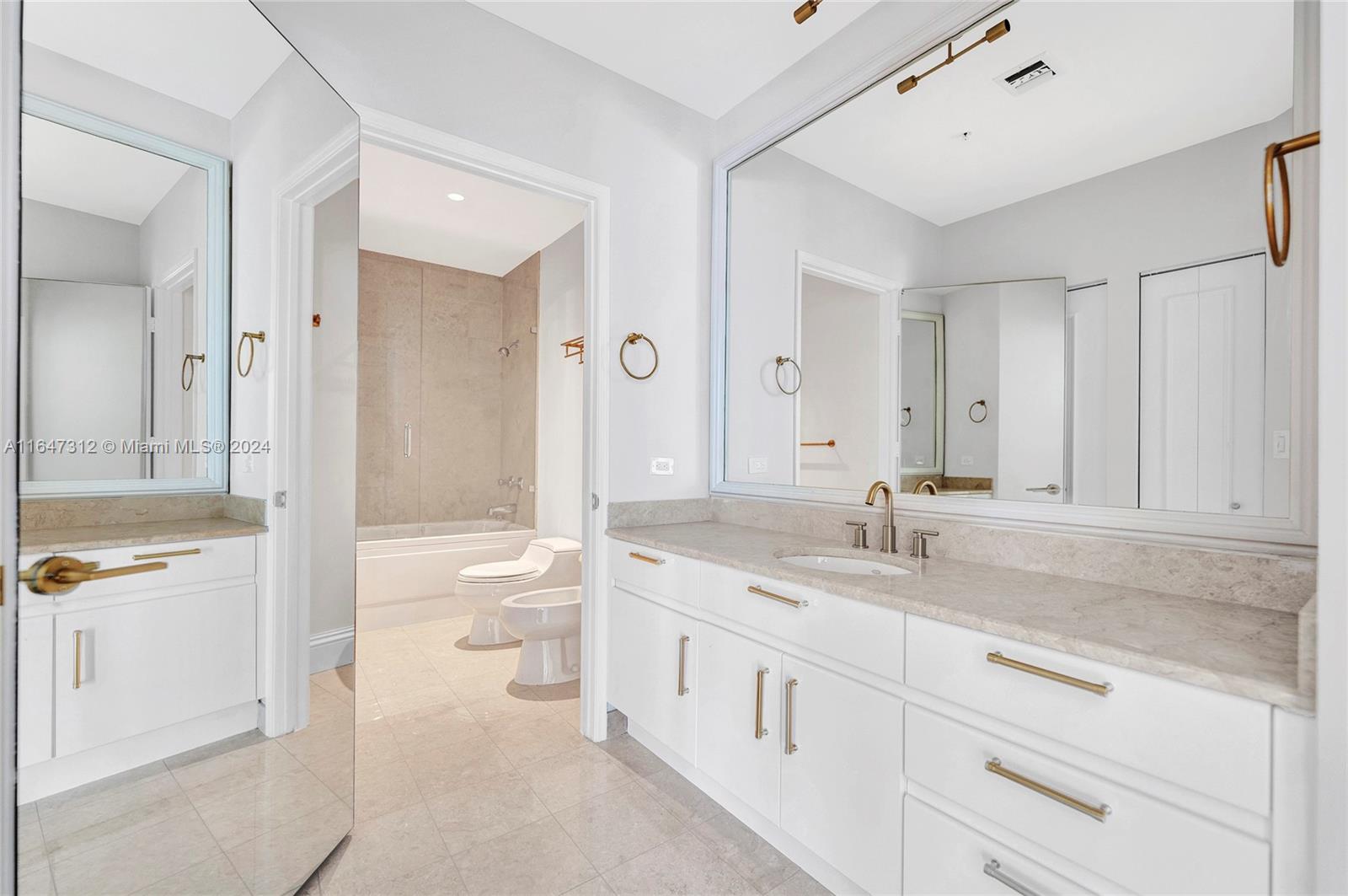 848 Brickell Key Dr # 4003