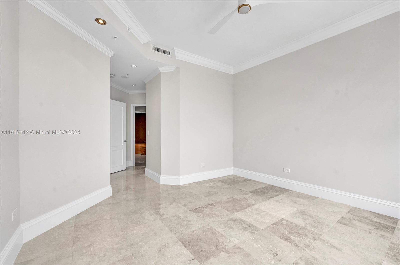 848 Brickell Key Dr # 4003