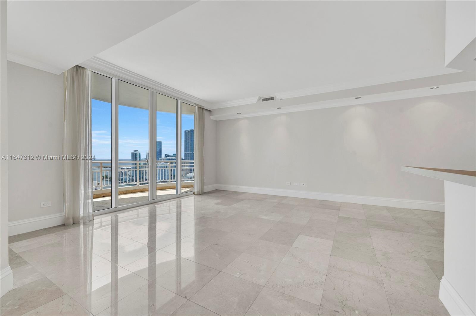 848 Brickell Key Dr # 4003