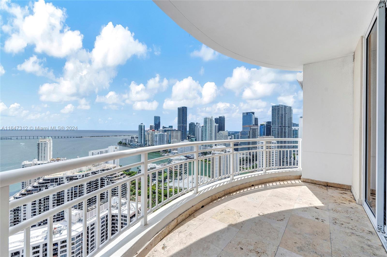 848 Brickell Key Dr # 4003
