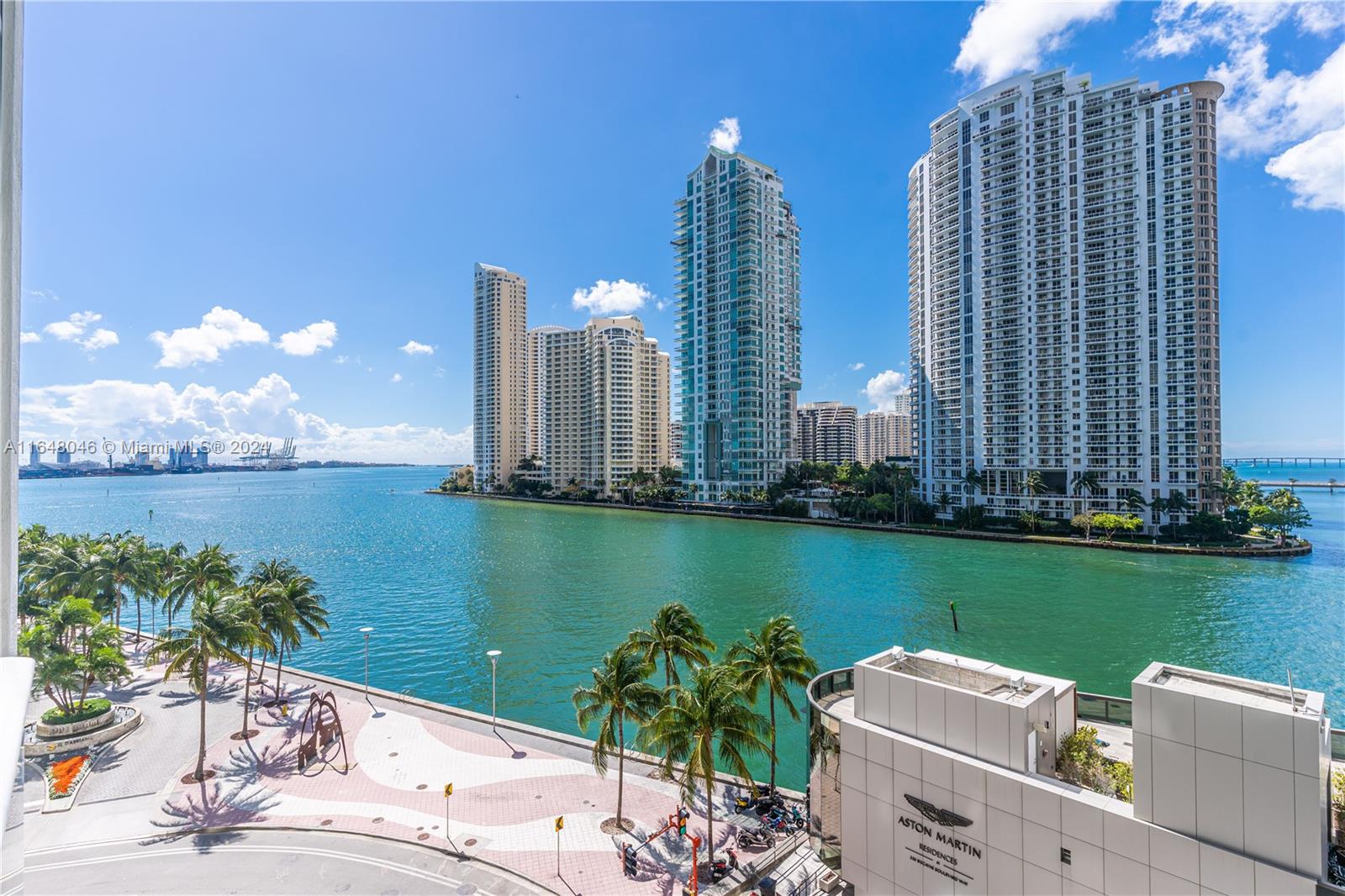 300 S Biscayne Blvd # 612 Unit: L-612