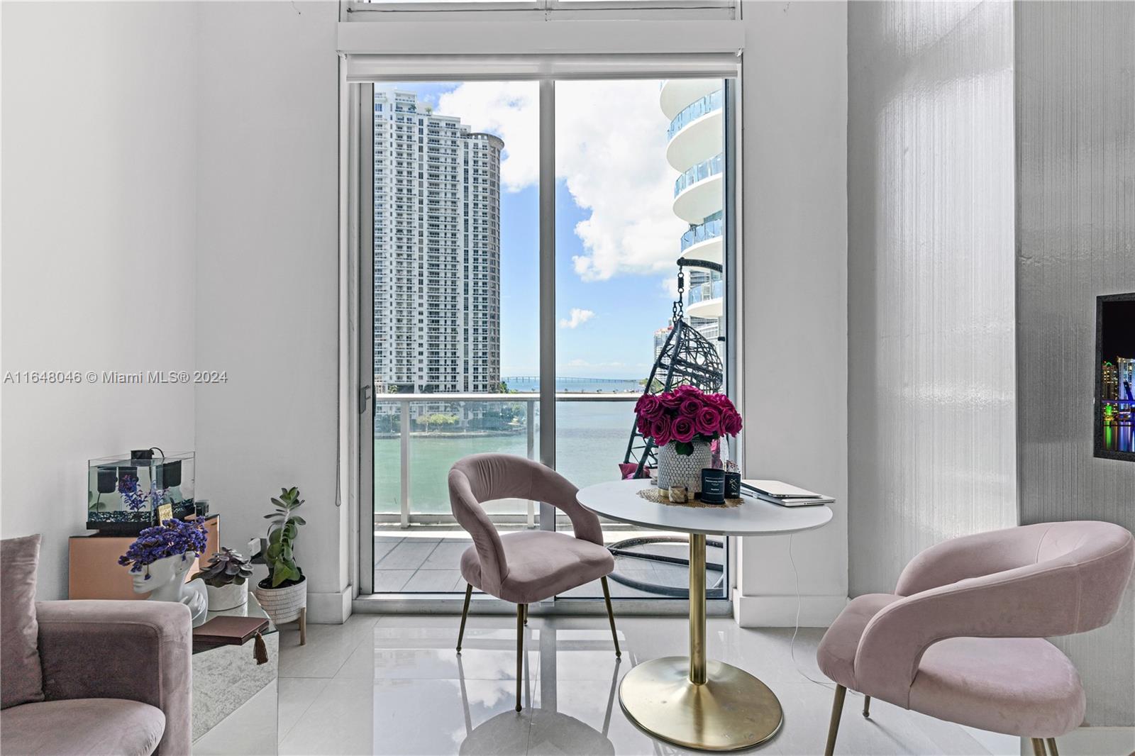 300 S Biscayne Blvd # 612 Unit: L-612
