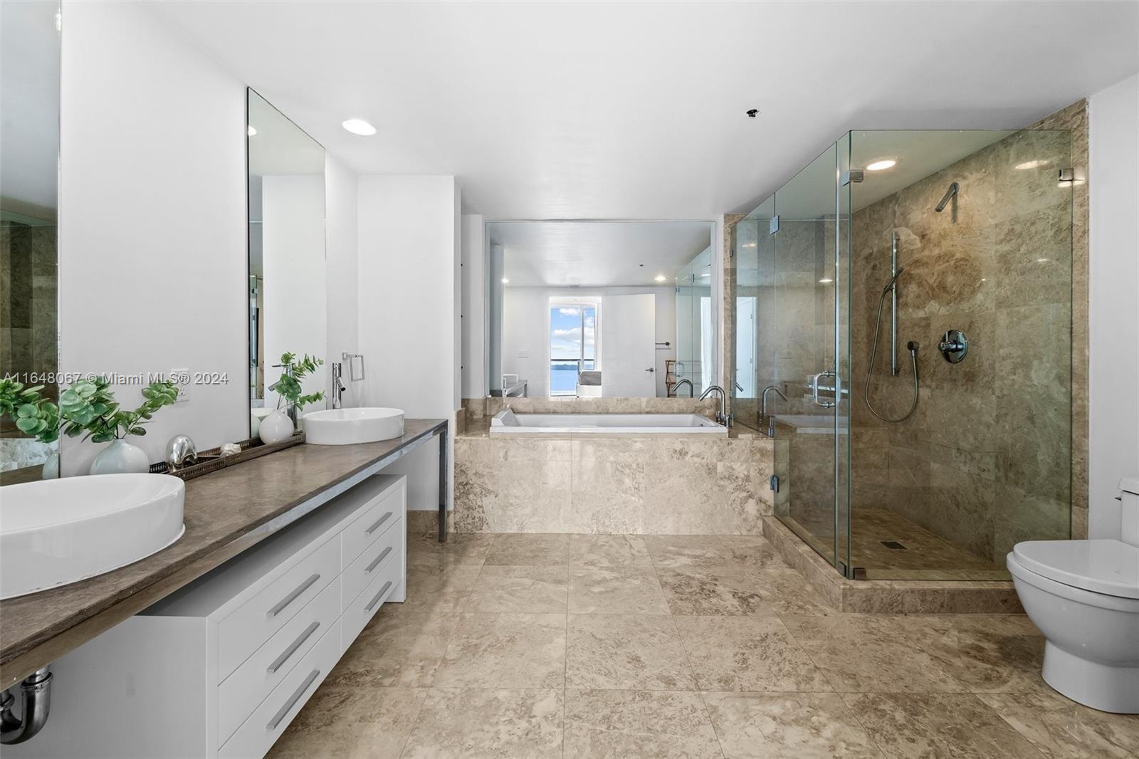465 Brickell Ave # 3405