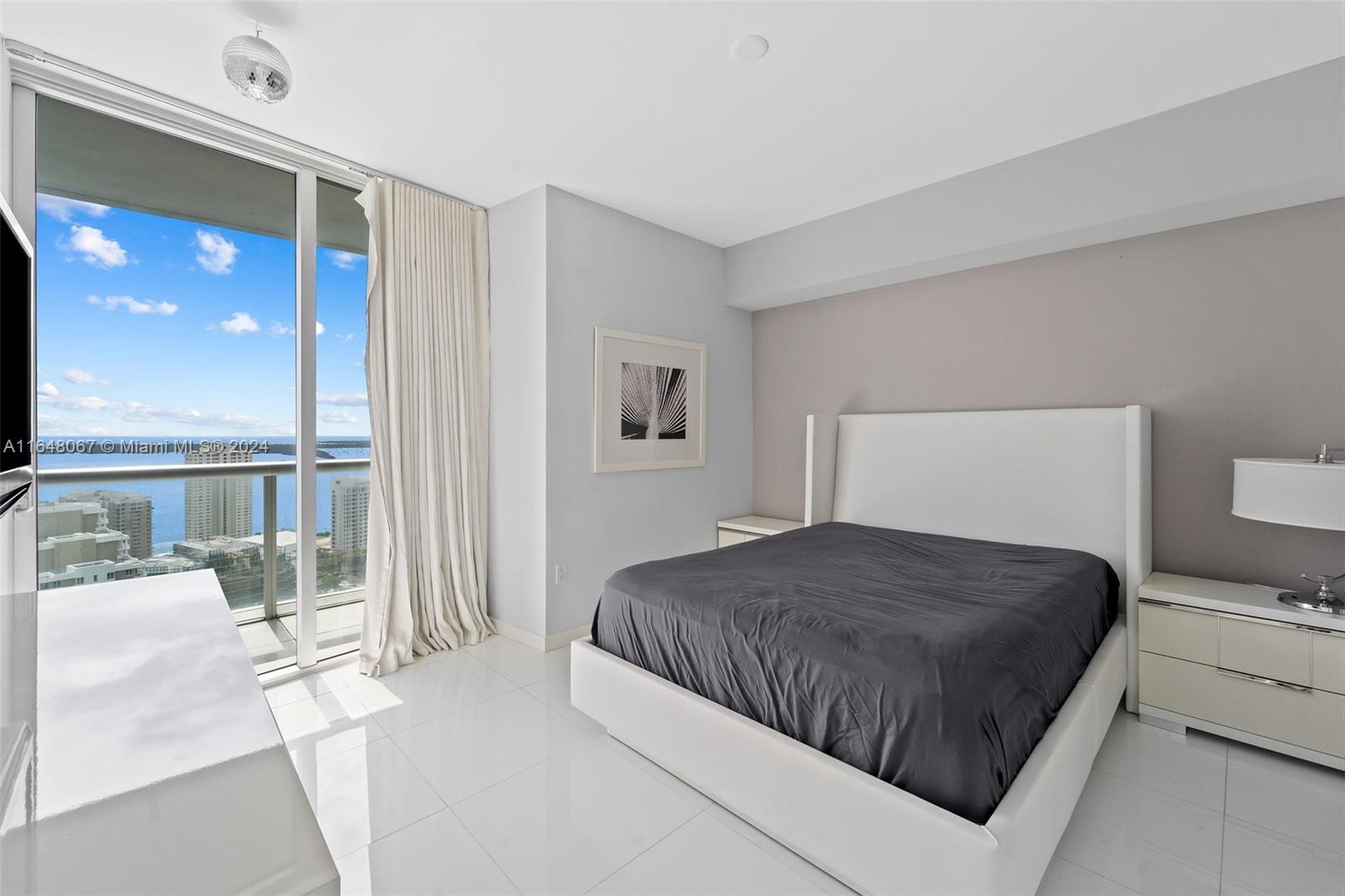 465 Brickell Ave # 3405