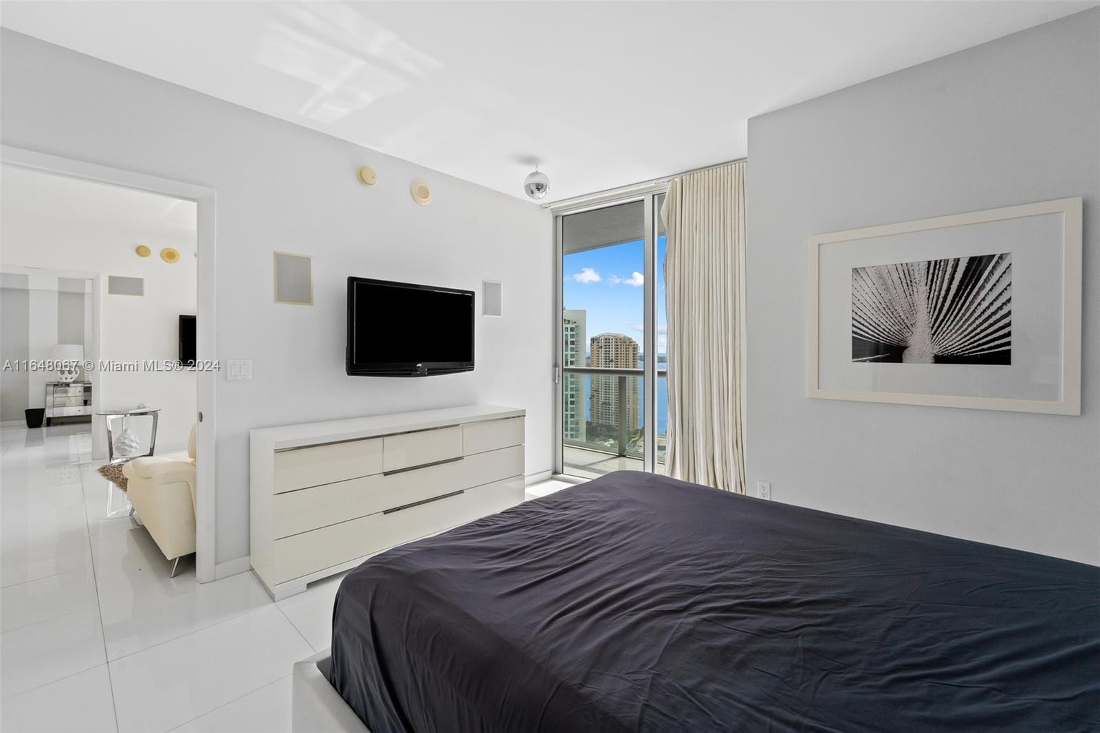 465 Brickell Ave # 3405