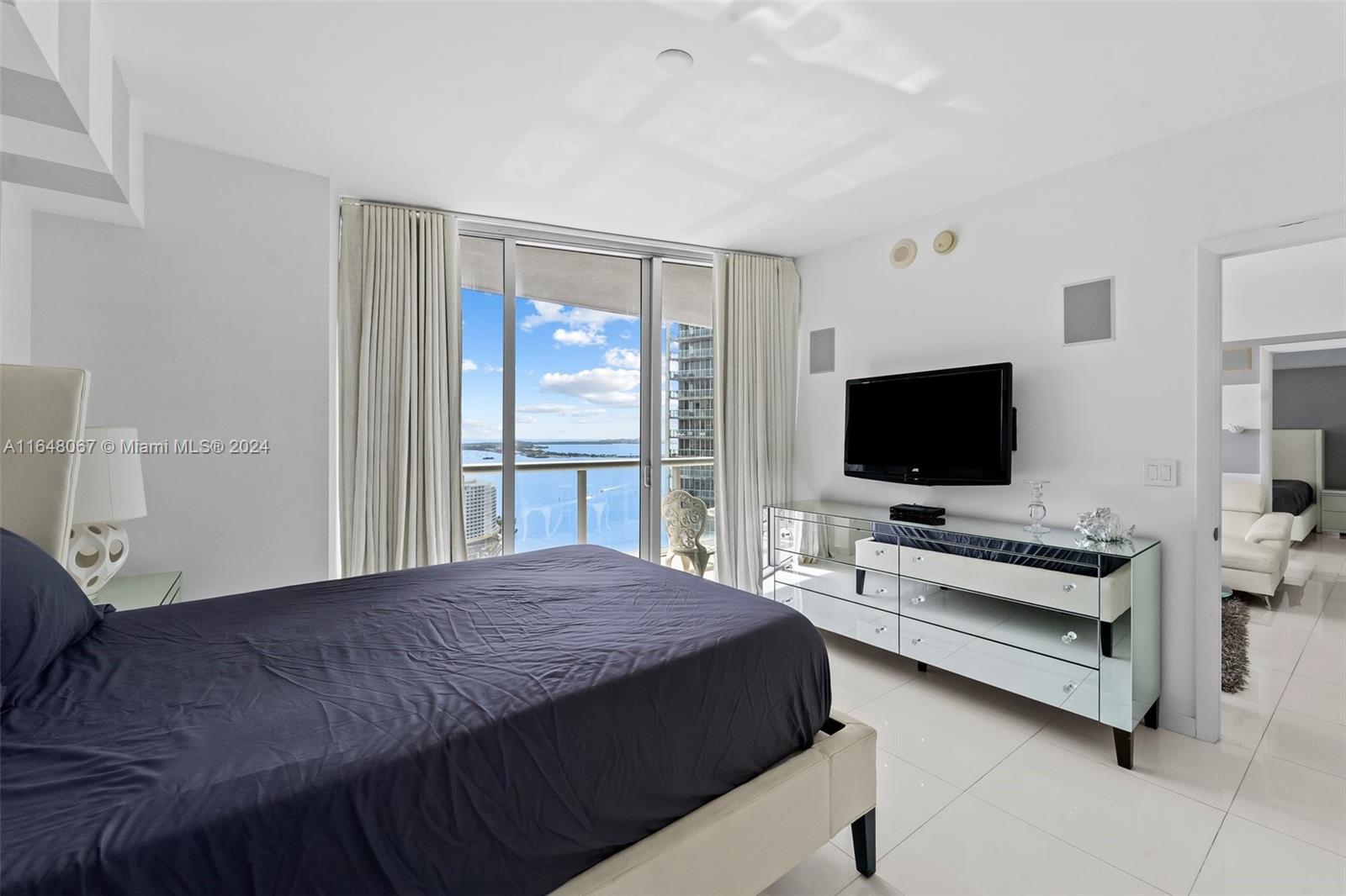 465 Brickell Ave # 3405