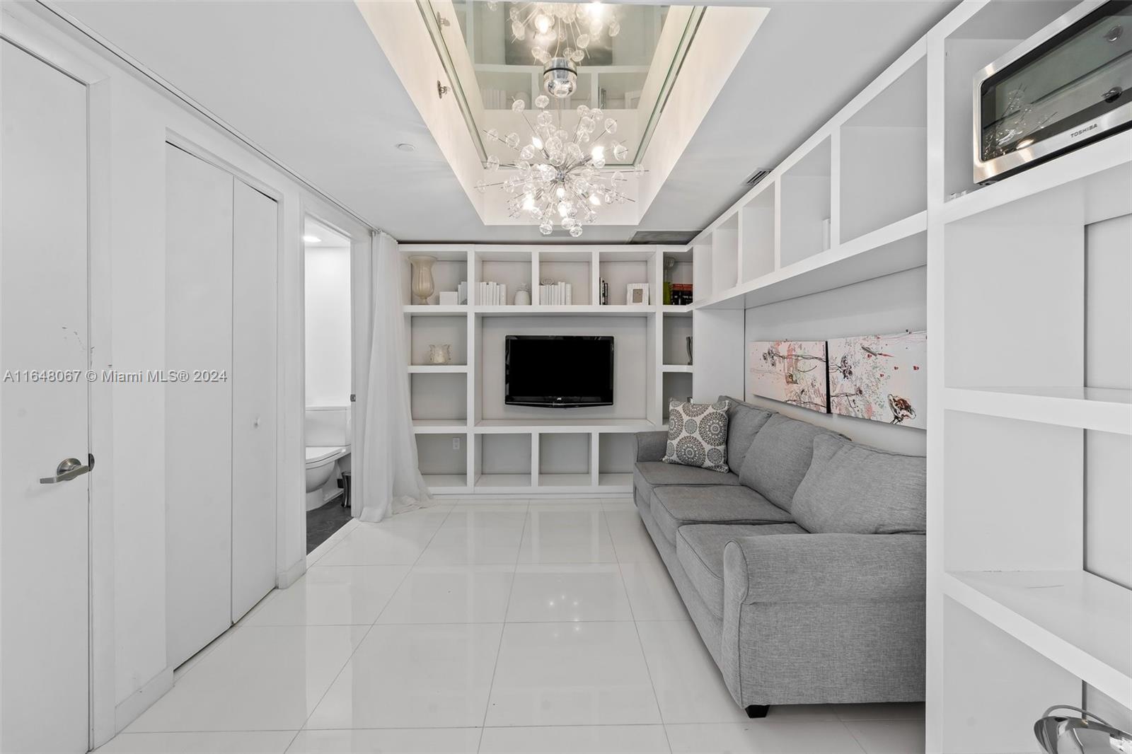 465 Brickell Ave # 3405