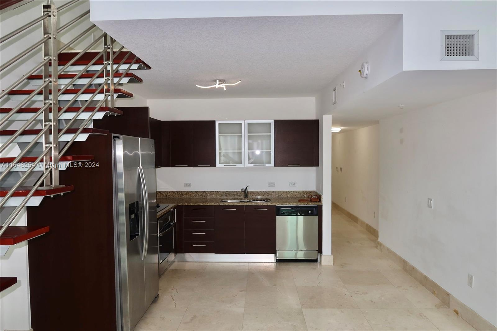 41 SE 5th St # 1611