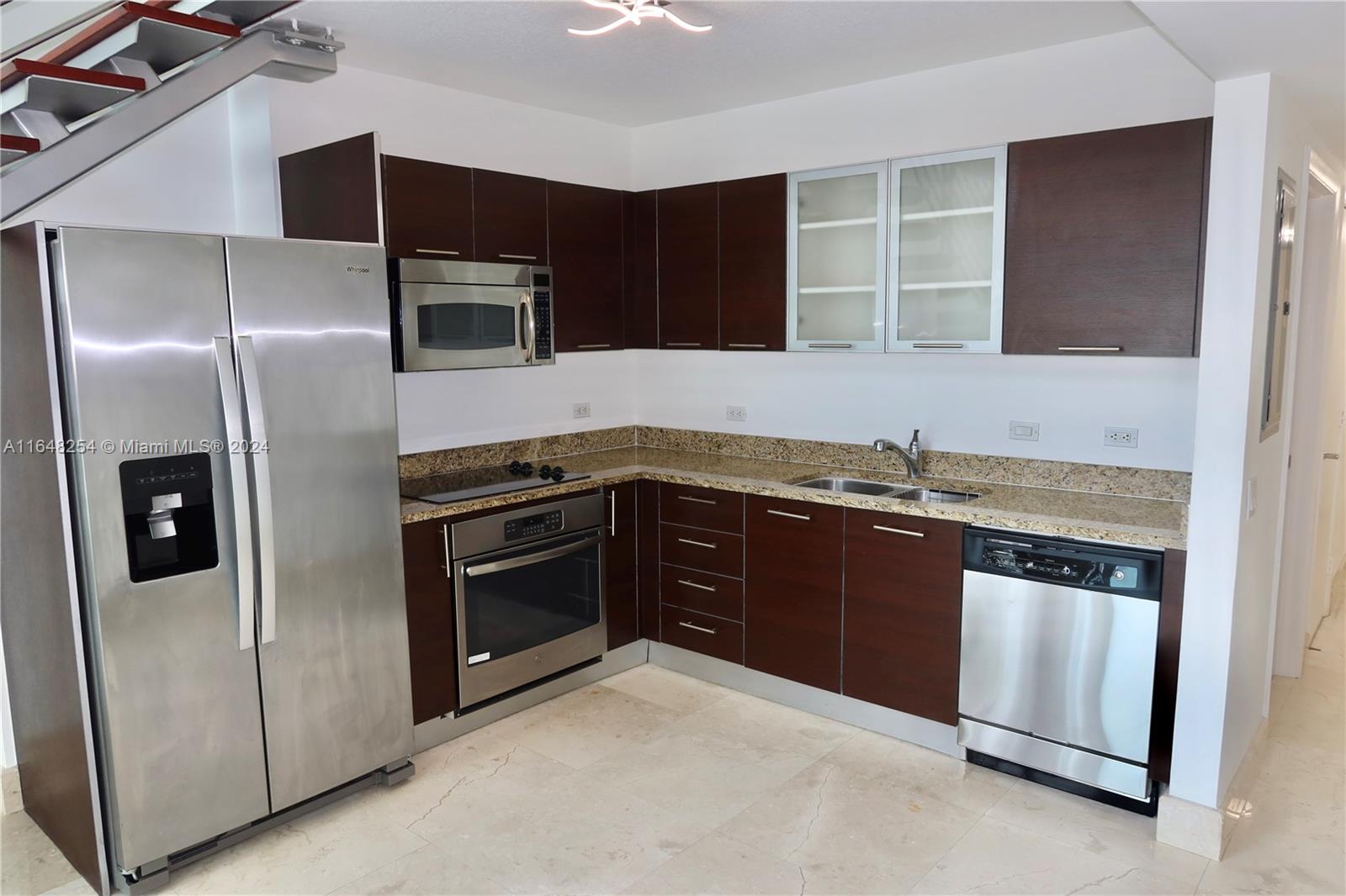 41 SE 5th St # 1611