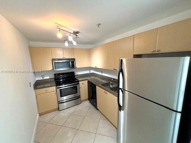 2280 SW 32nd Ave # 606