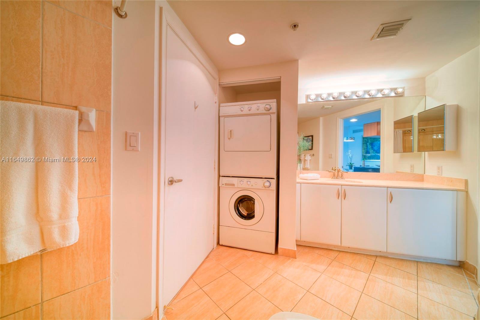 1750 N Bayshore Dr # 5101