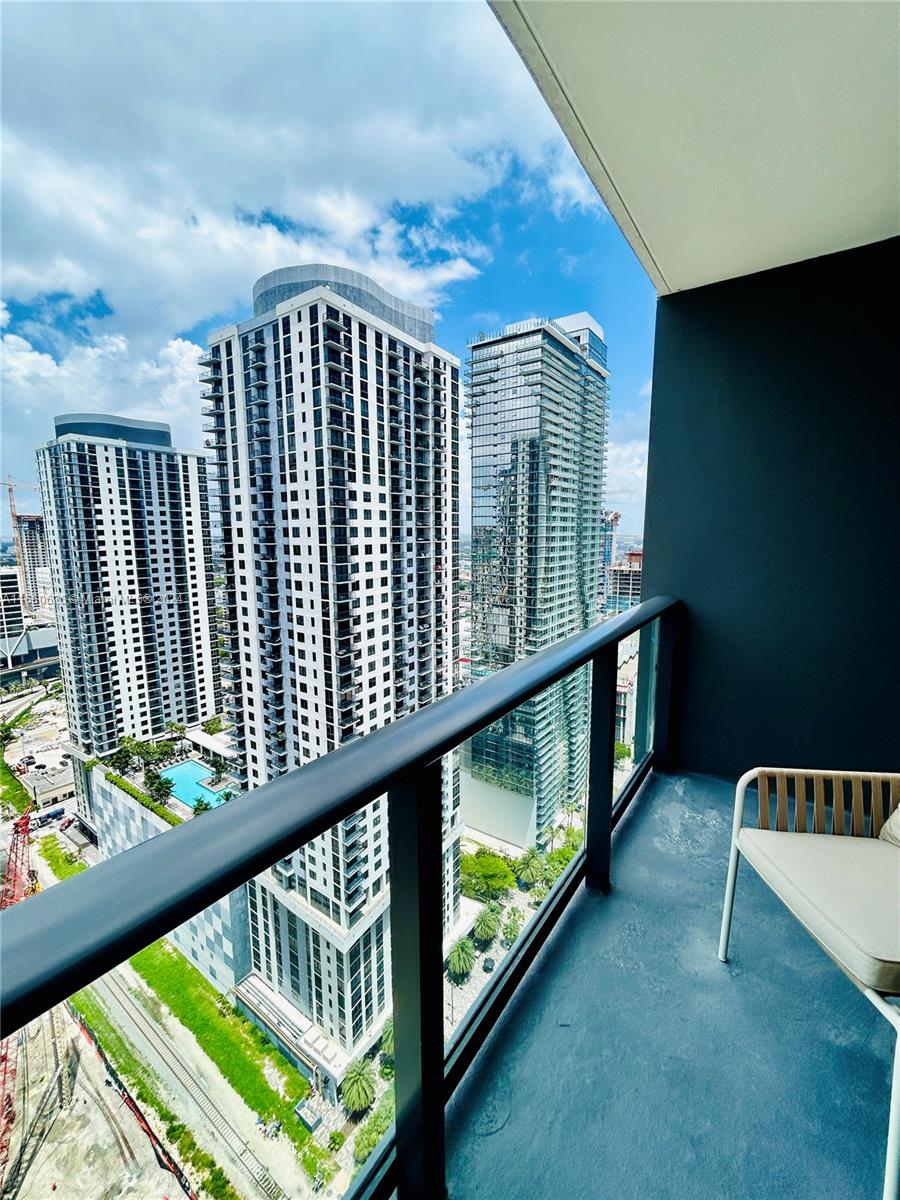601 NE 1st Ave # 2904