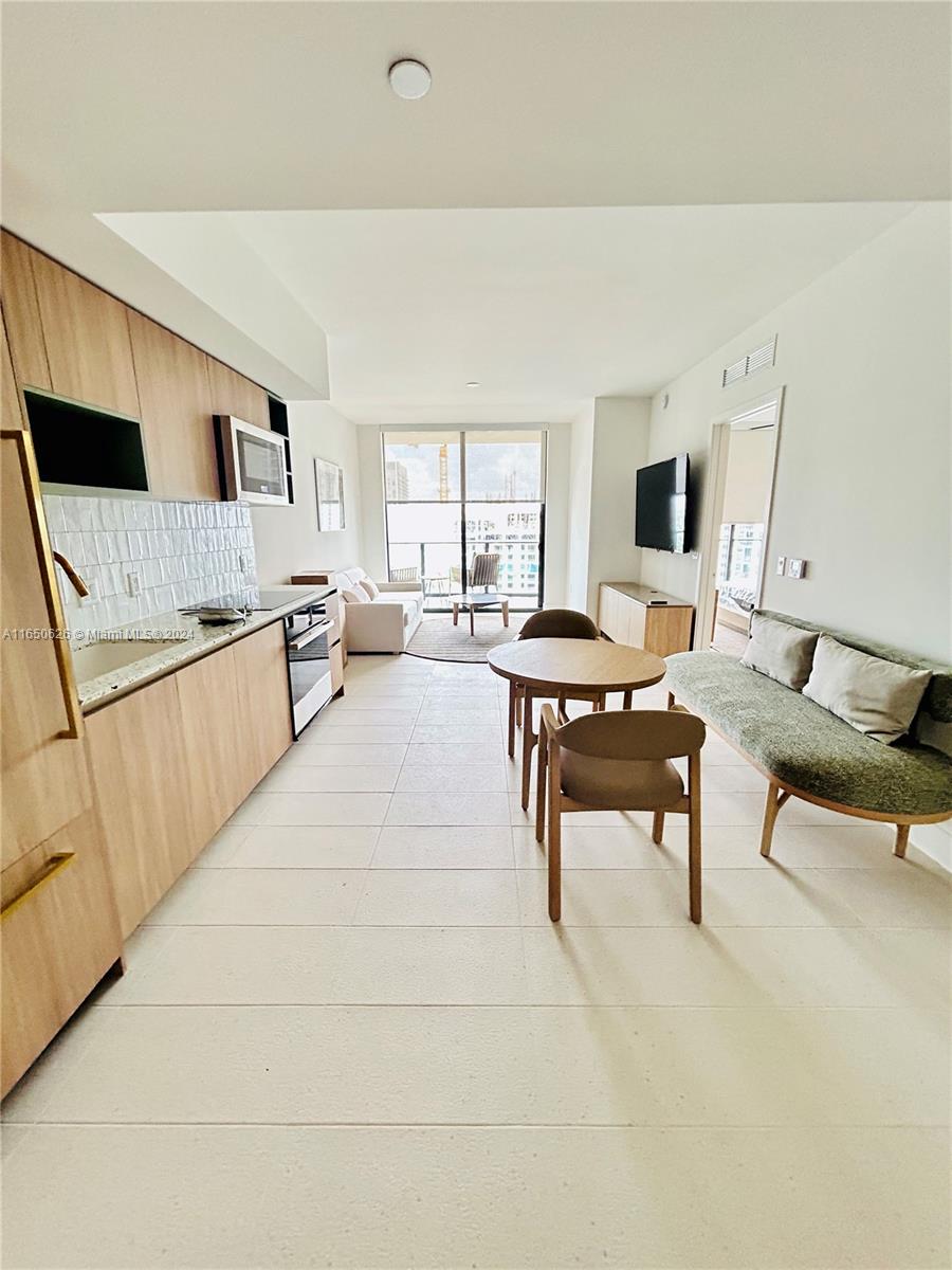 601 NE 1st Ave # 2904