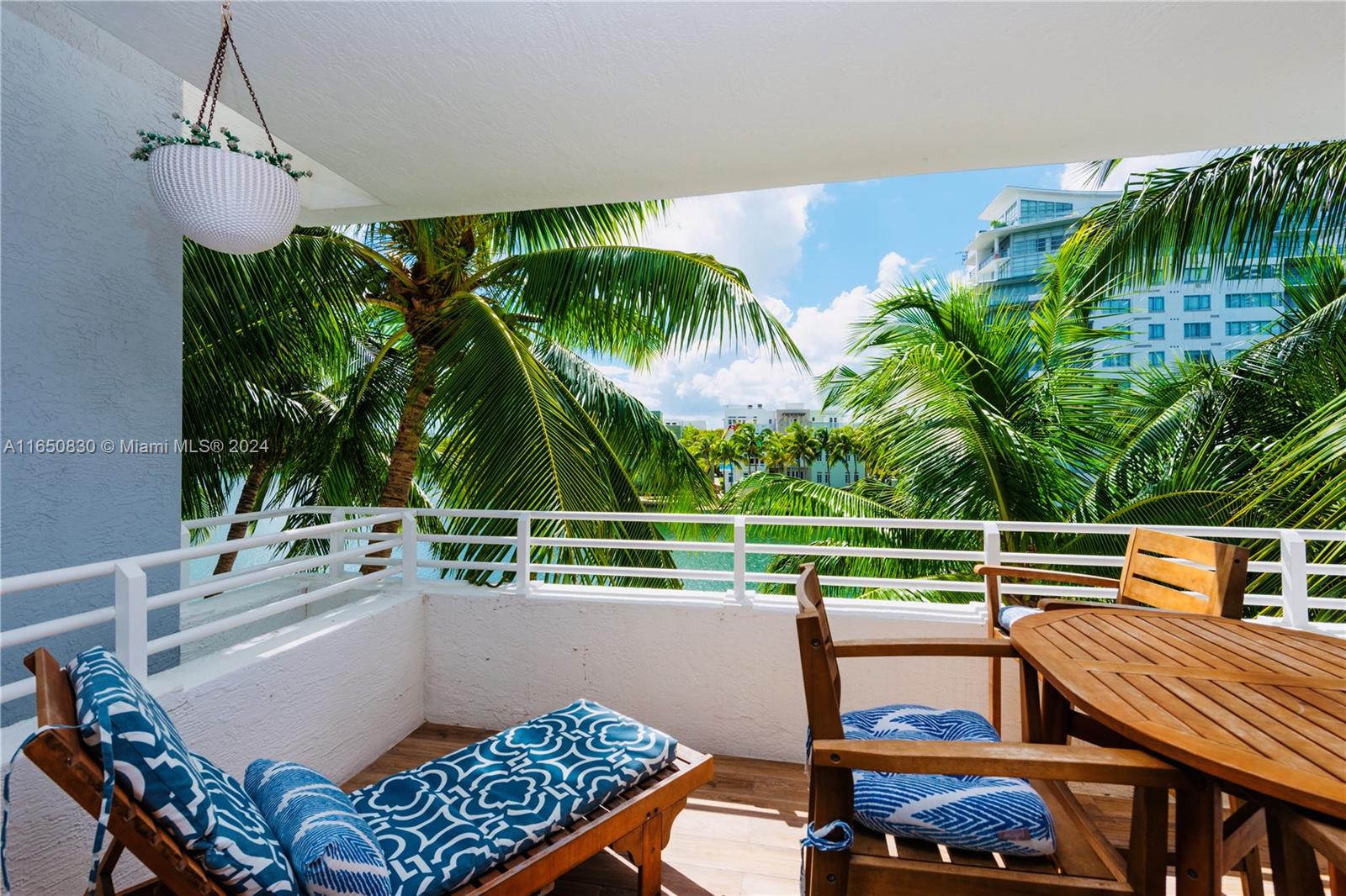 5970 Indian Creek Dr # 308