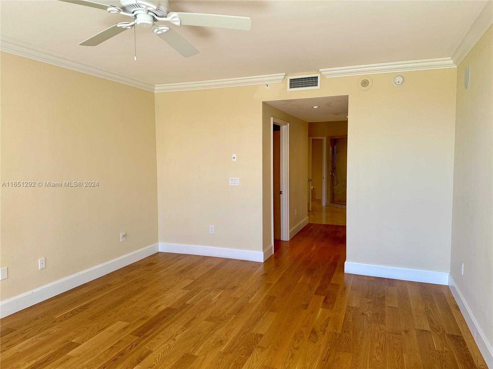 789 Crandon Blvd # 803