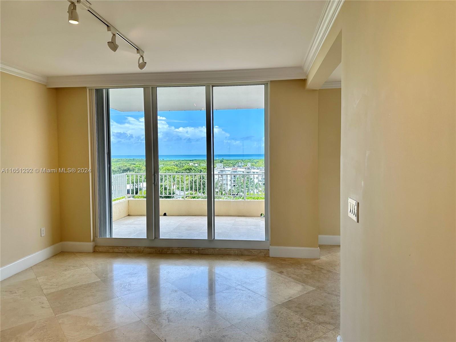 789 Crandon Blvd # 803