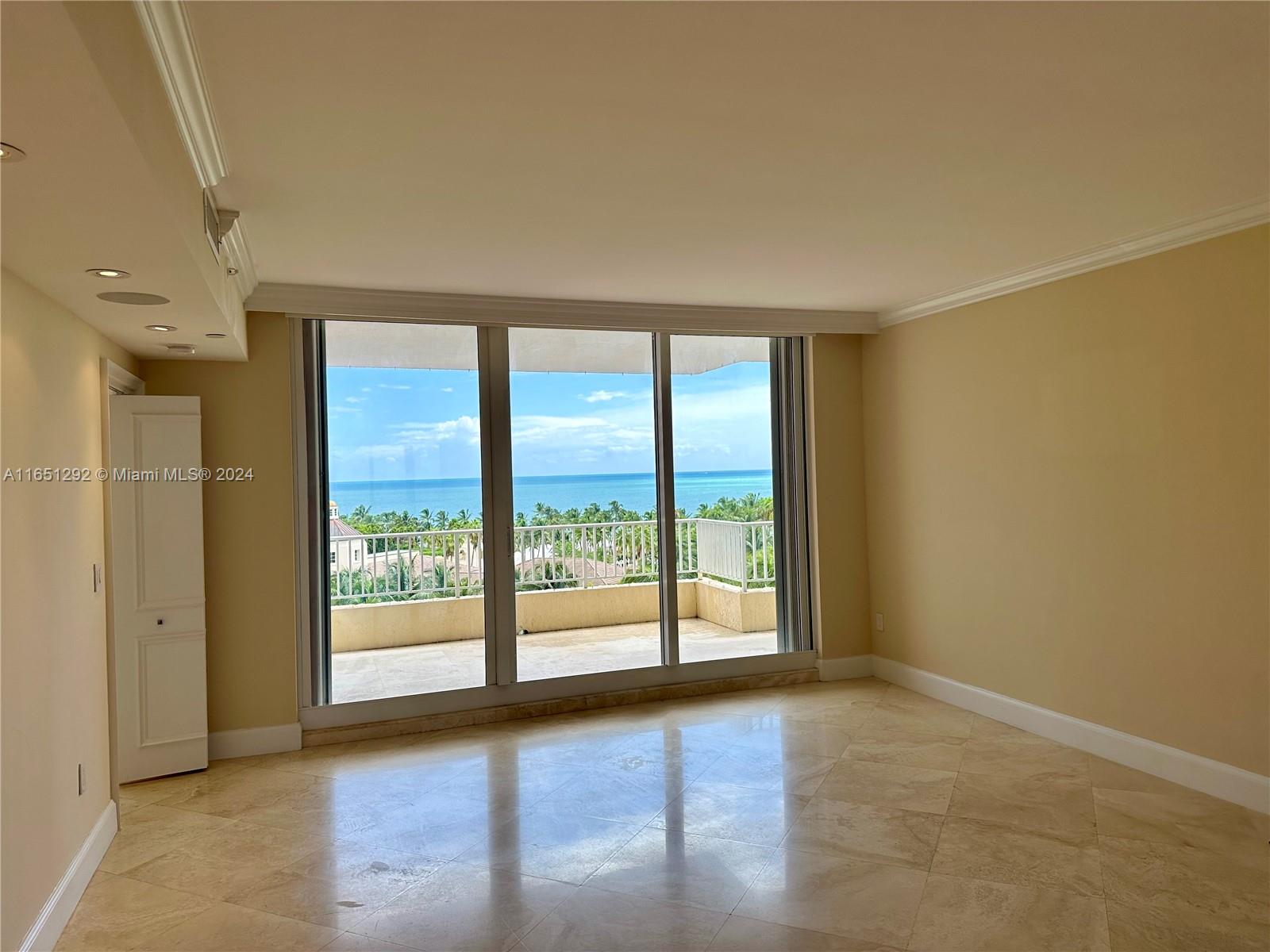 789 Crandon Blvd # 803