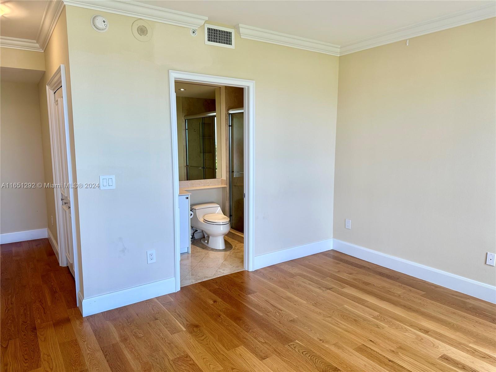 789 Crandon Blvd # 803