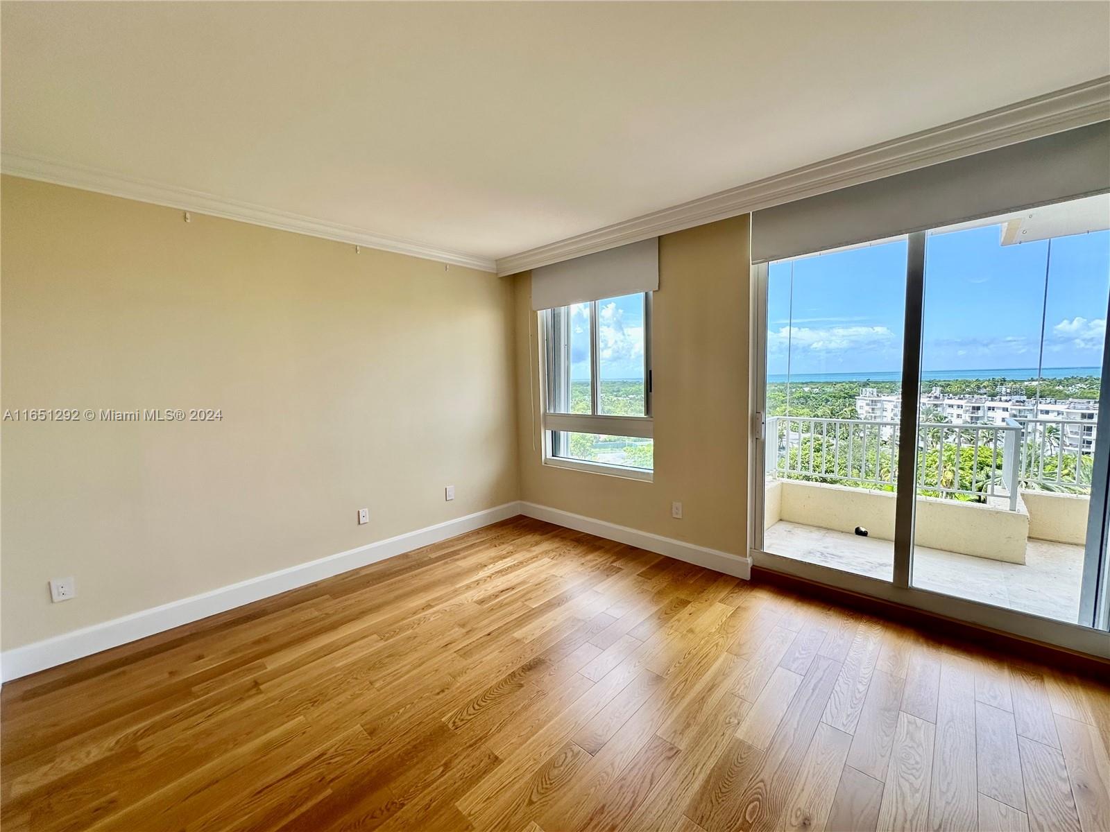 789 Crandon Blvd # 803