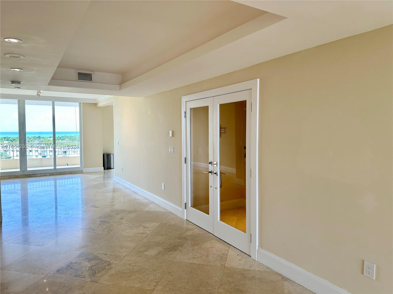 789 Crandon Blvd # 803