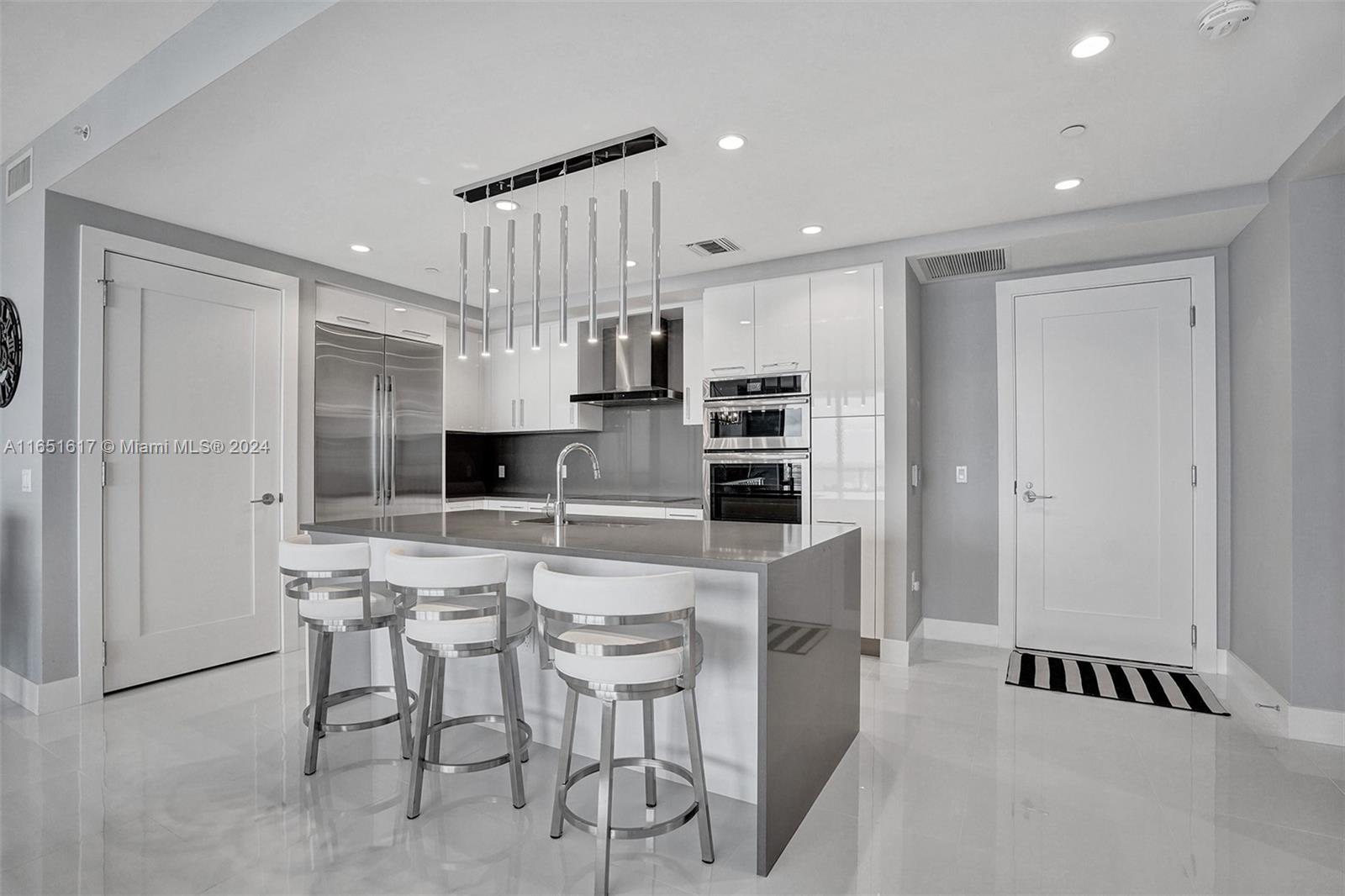 100 E Las Olas Blvd # 3602
