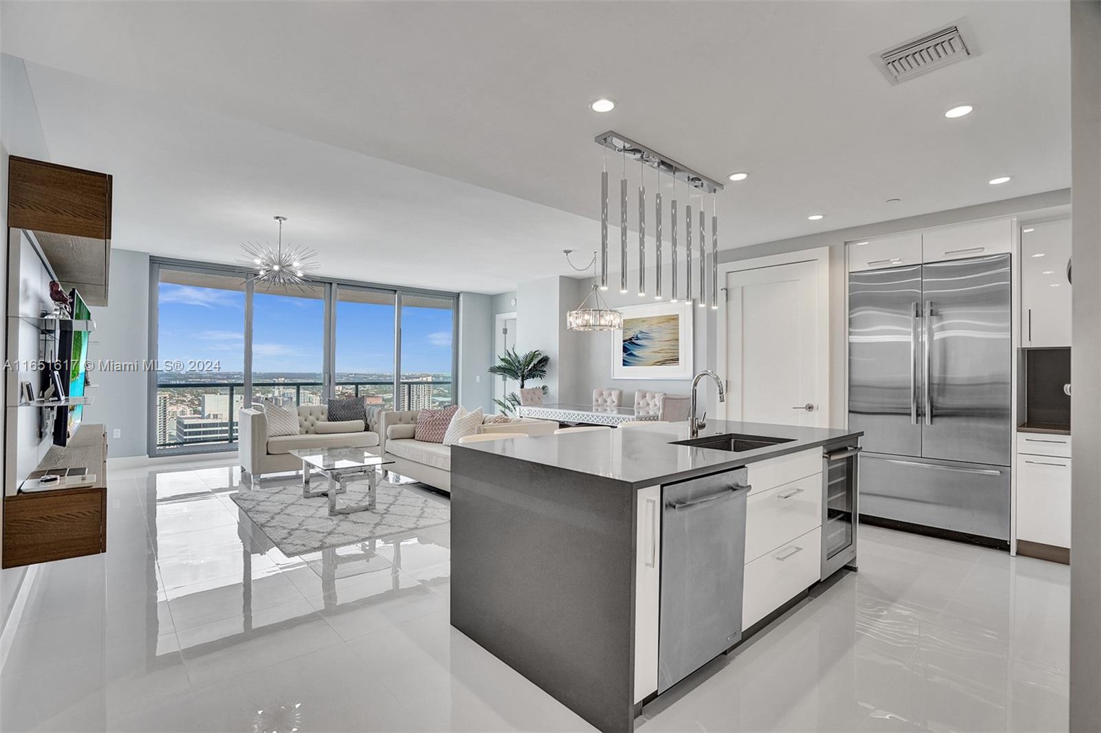 100 E Las Olas Blvd # 3602