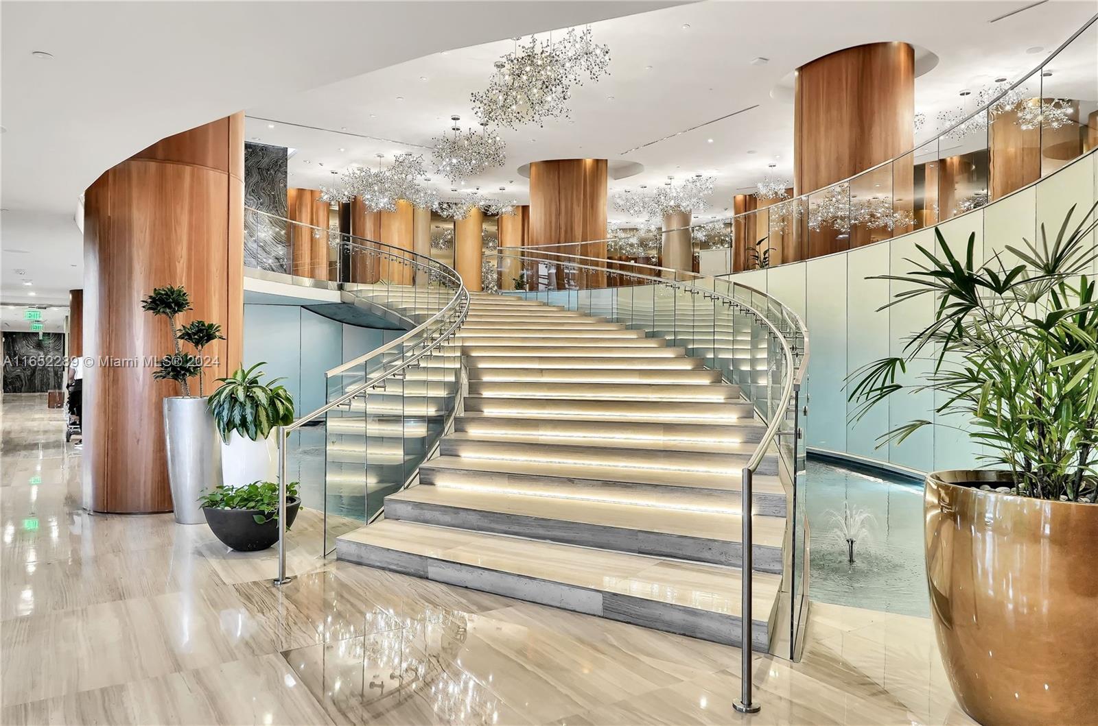 488 NE 18th St # 4400