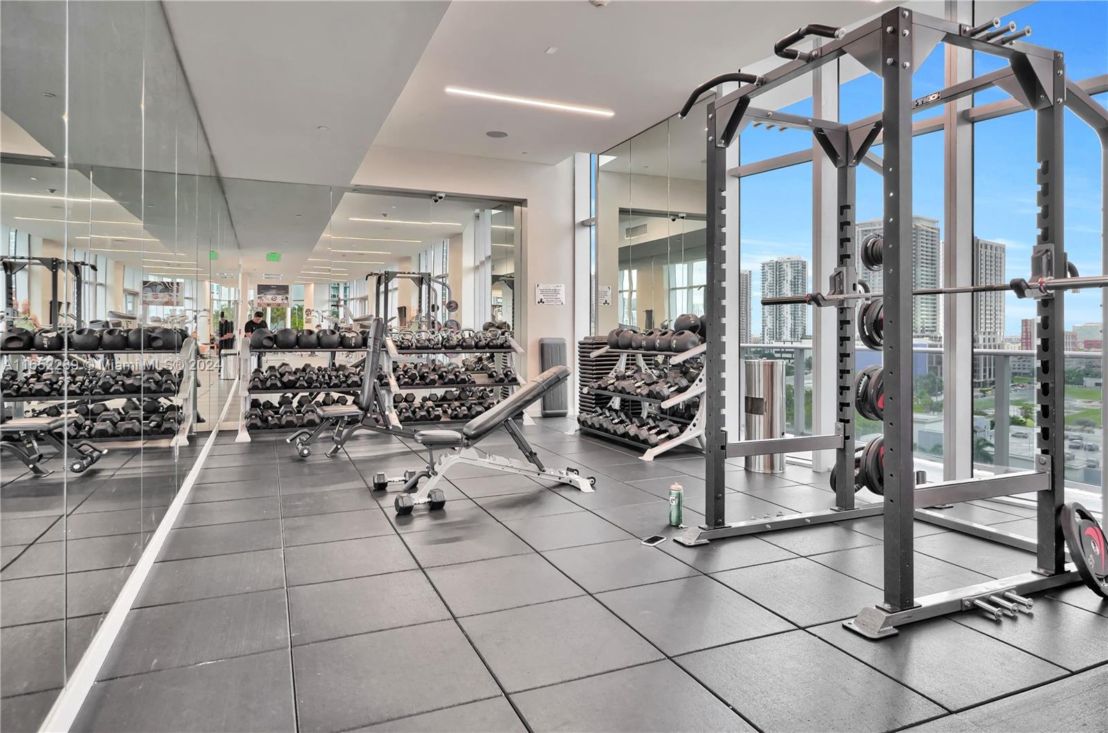 488 NE 18th St # 4400