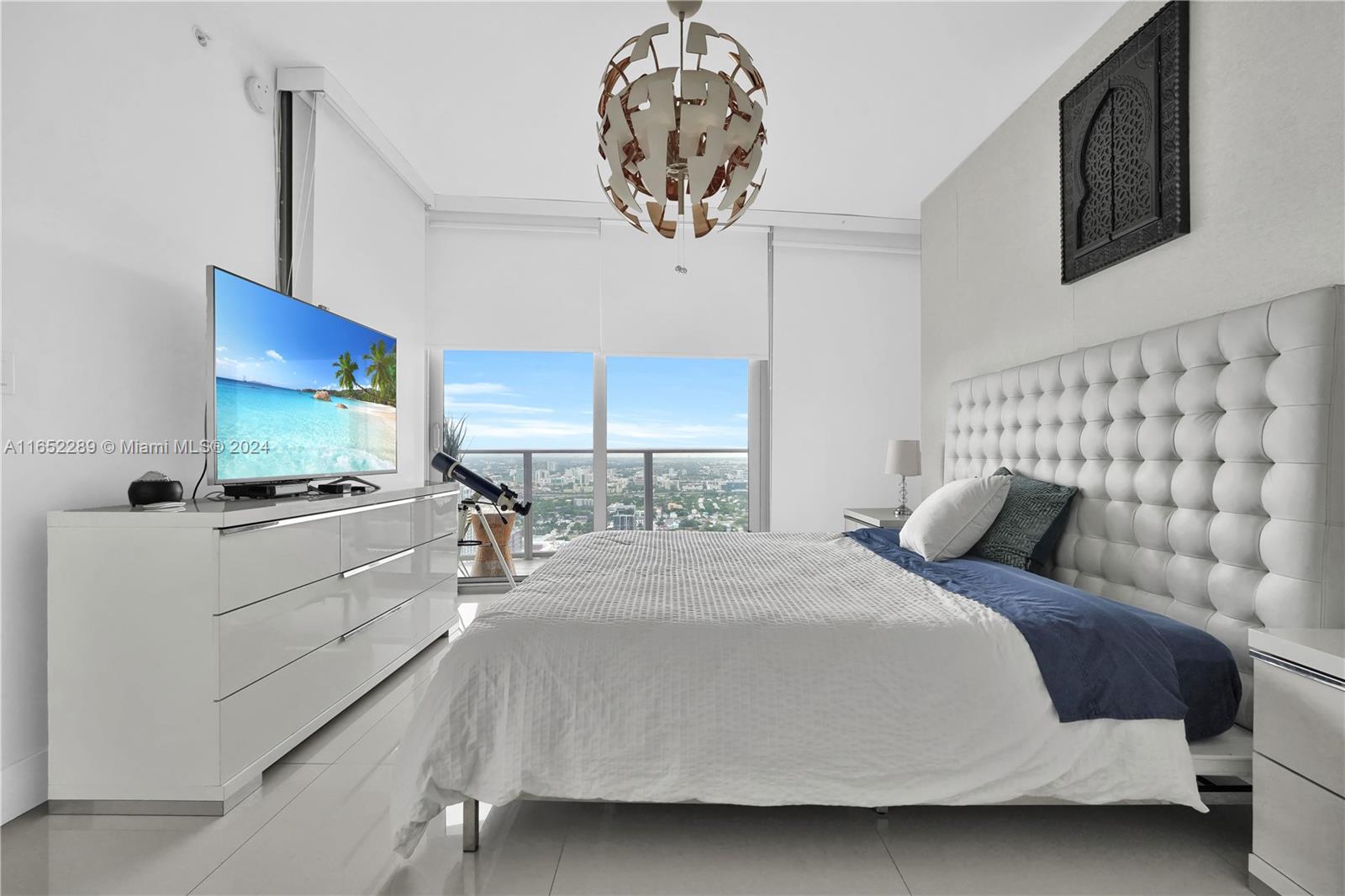 488 NE 18th St # 4400