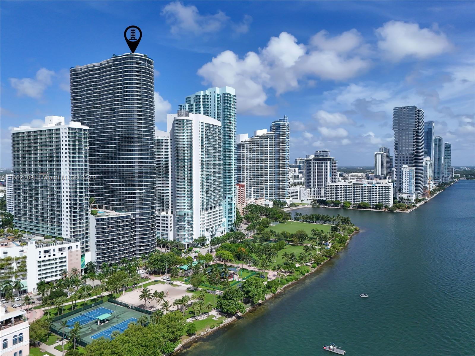 488 NE 18th St # 4400