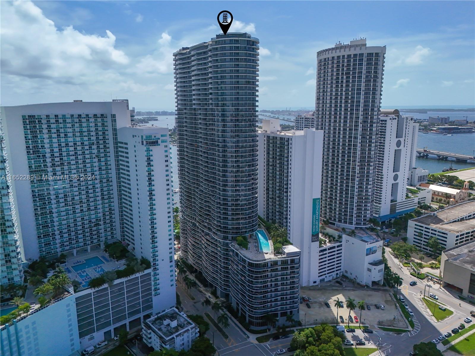 488 NE 18th St # 4400