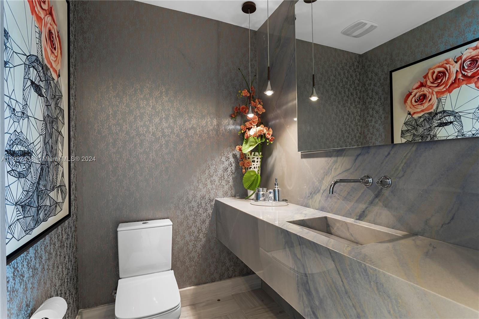 16901 Collins Ave # 3305