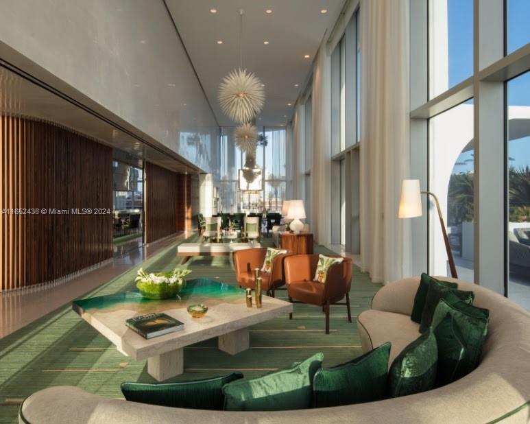 16901 Collins Ave # 3305