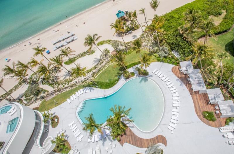 16901 Collins Ave # 3305