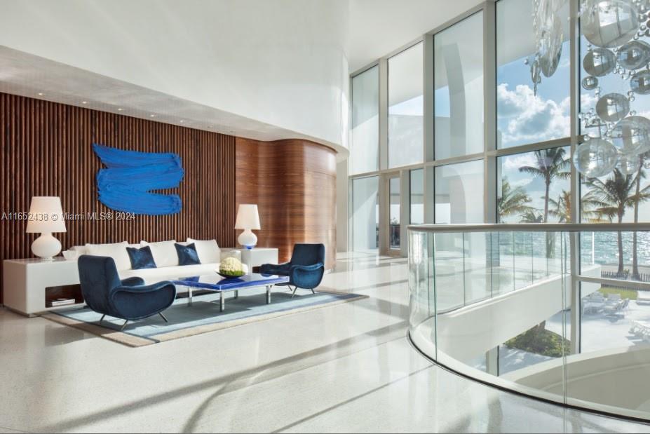 16901 Collins Ave # 3305