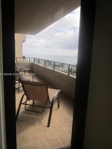 251 Crandon Blvd # 828