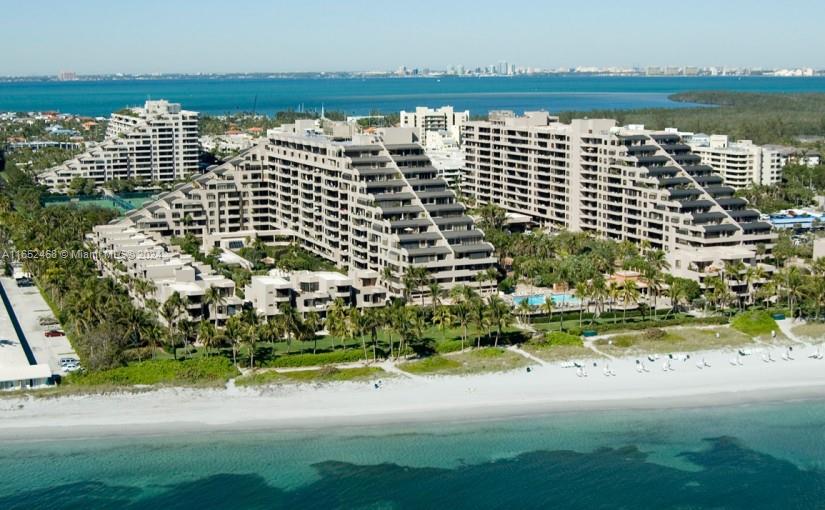 251 Crandon Blvd # 828