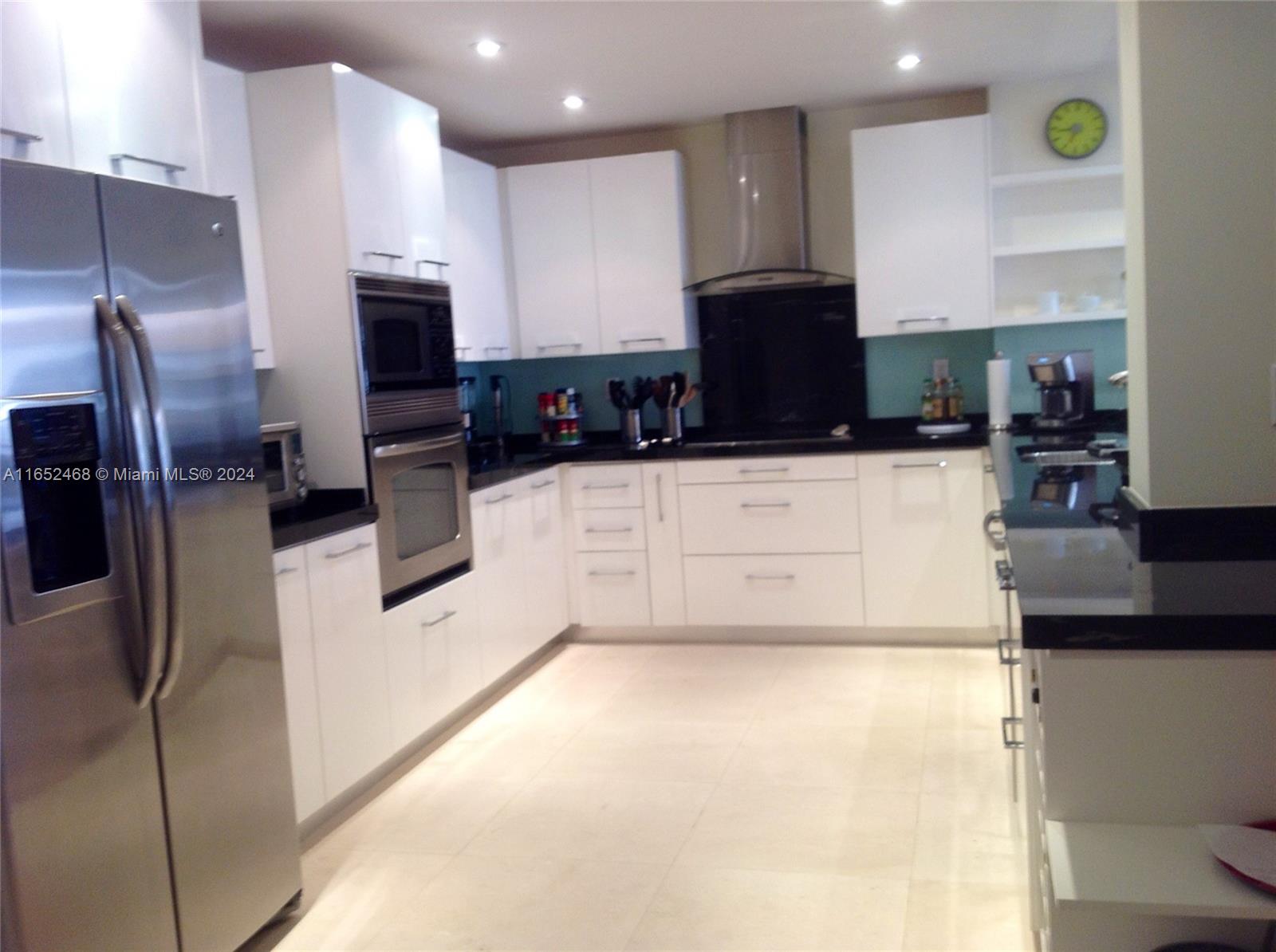 251 Crandon Blvd # 828