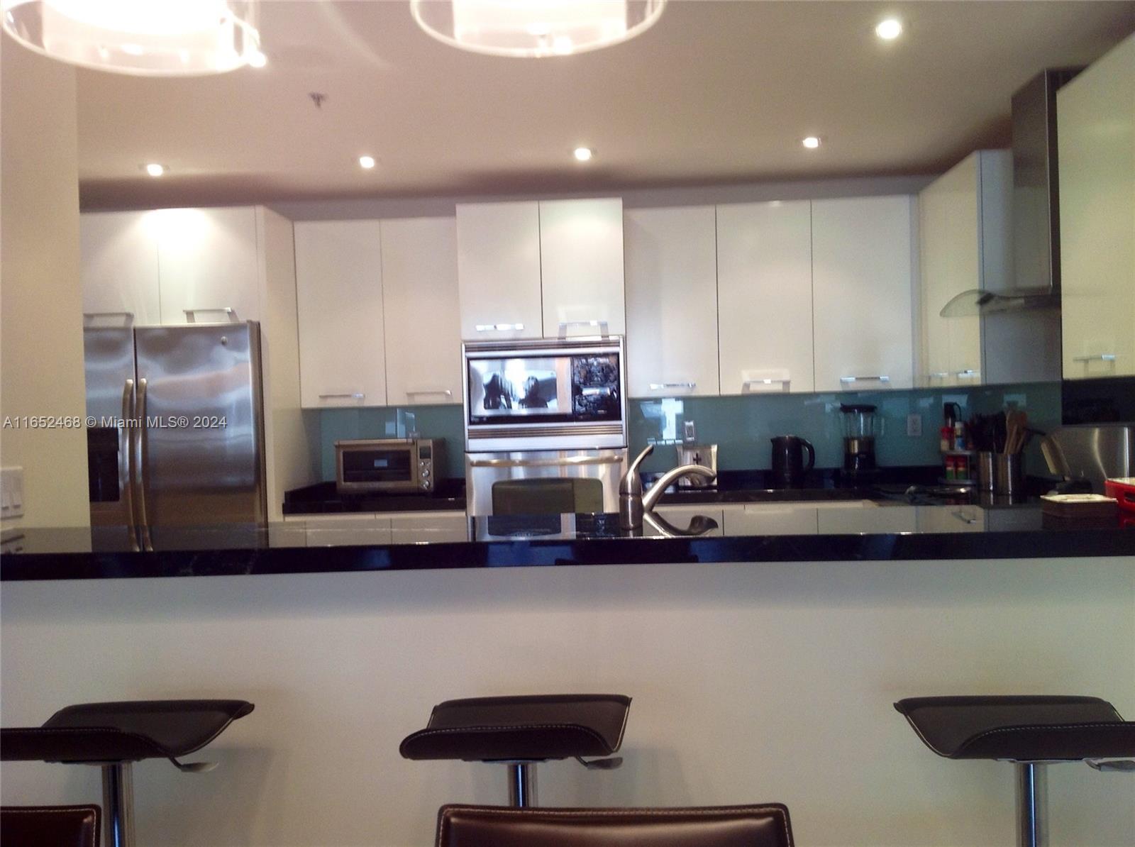 251 Crandon Blvd # 828