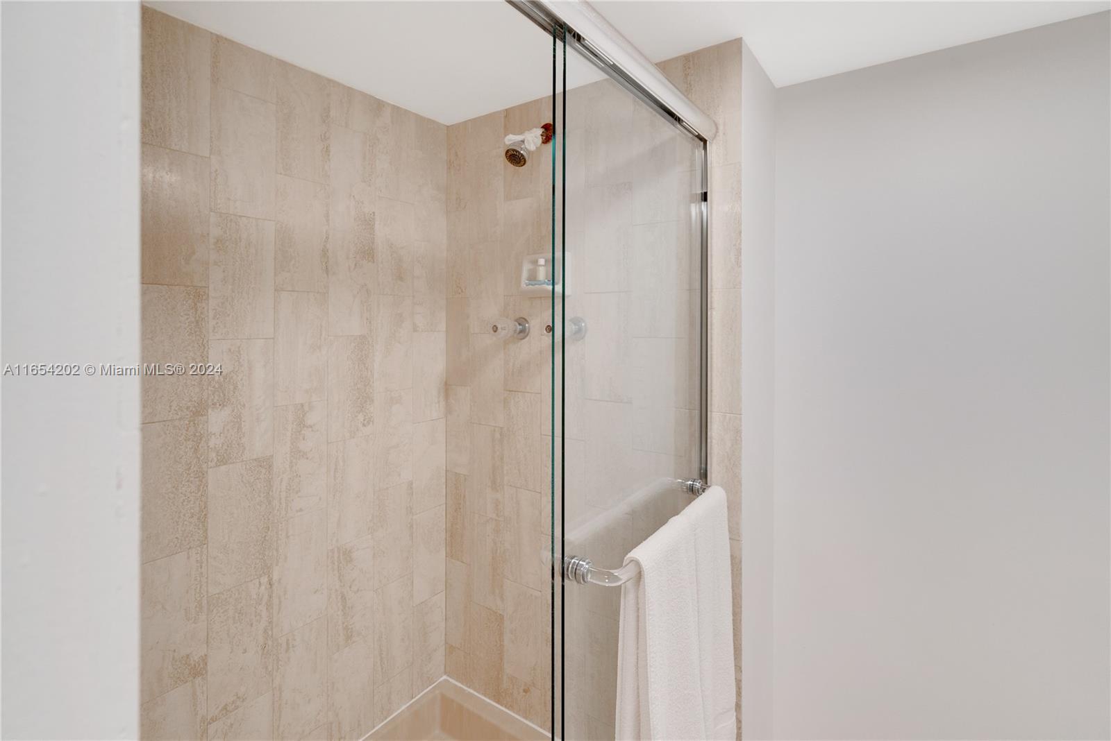 1717 N Bayshore Dr # 3753 Unit: A-3753