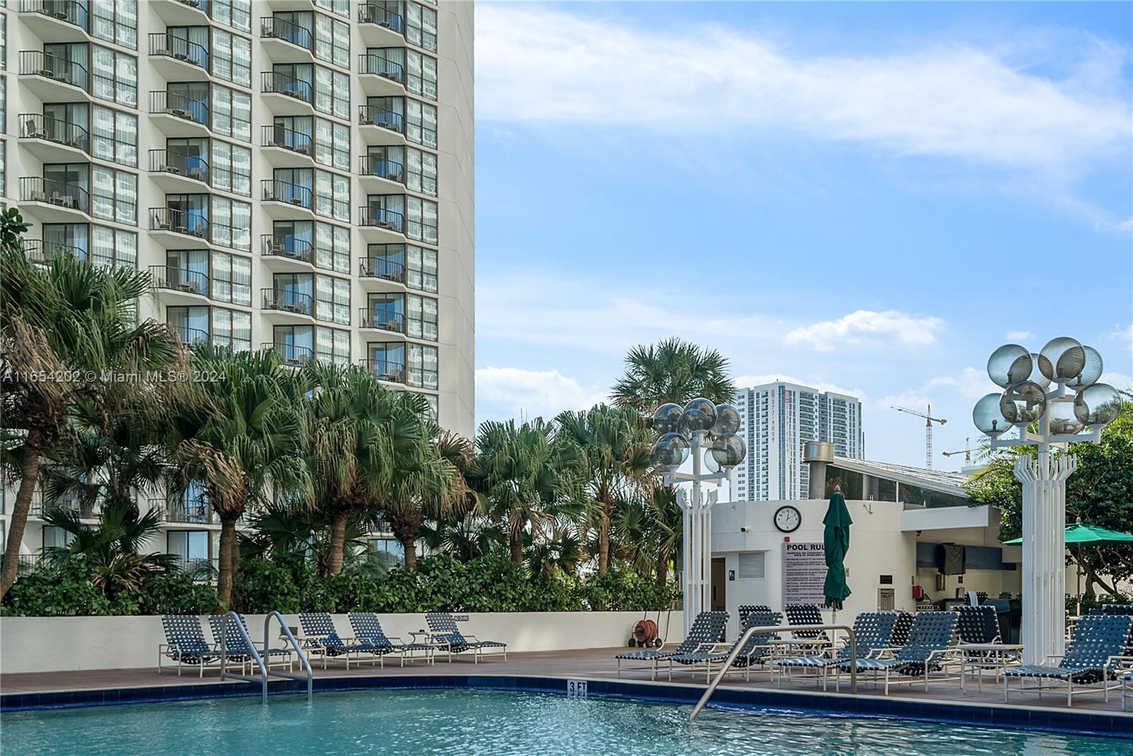 1717 N Bayshore Dr # 3753 Unit: A-3753