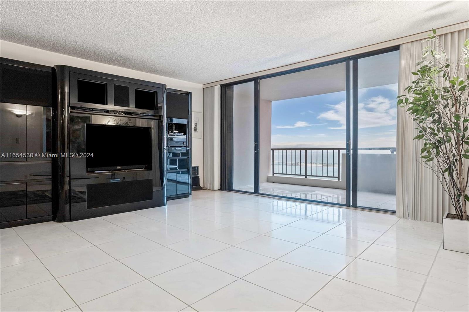 1581 Brickell Ave # 1804