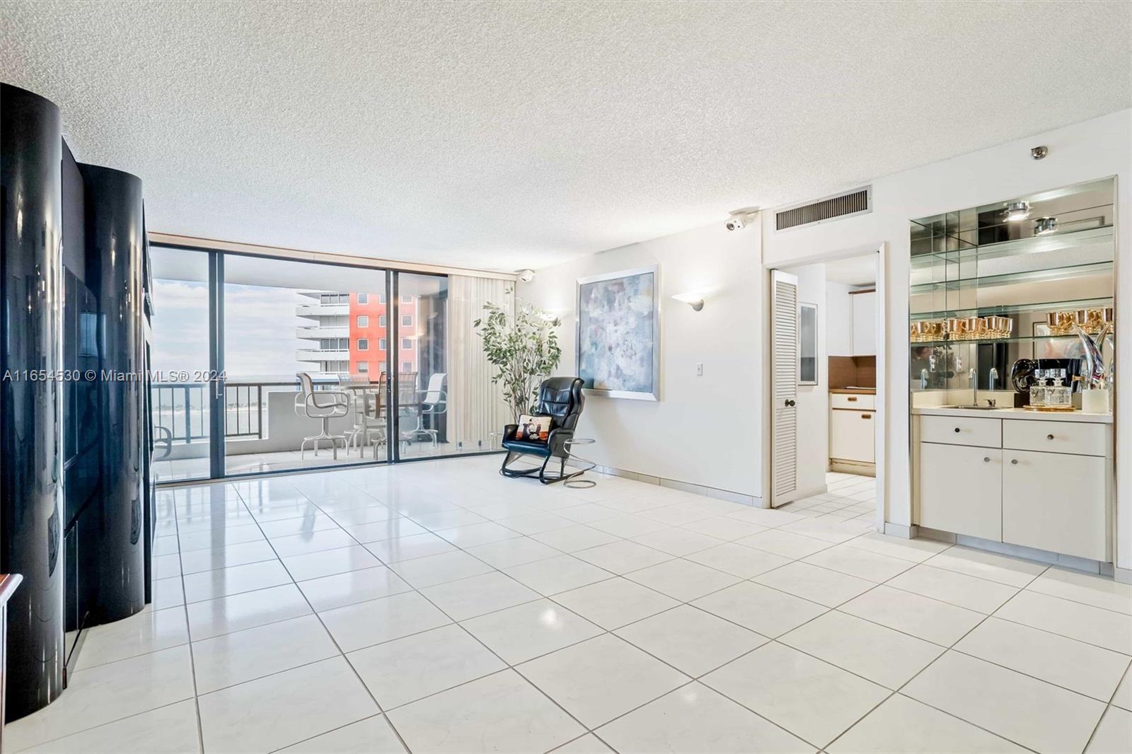 1581 Brickell Ave # 1804