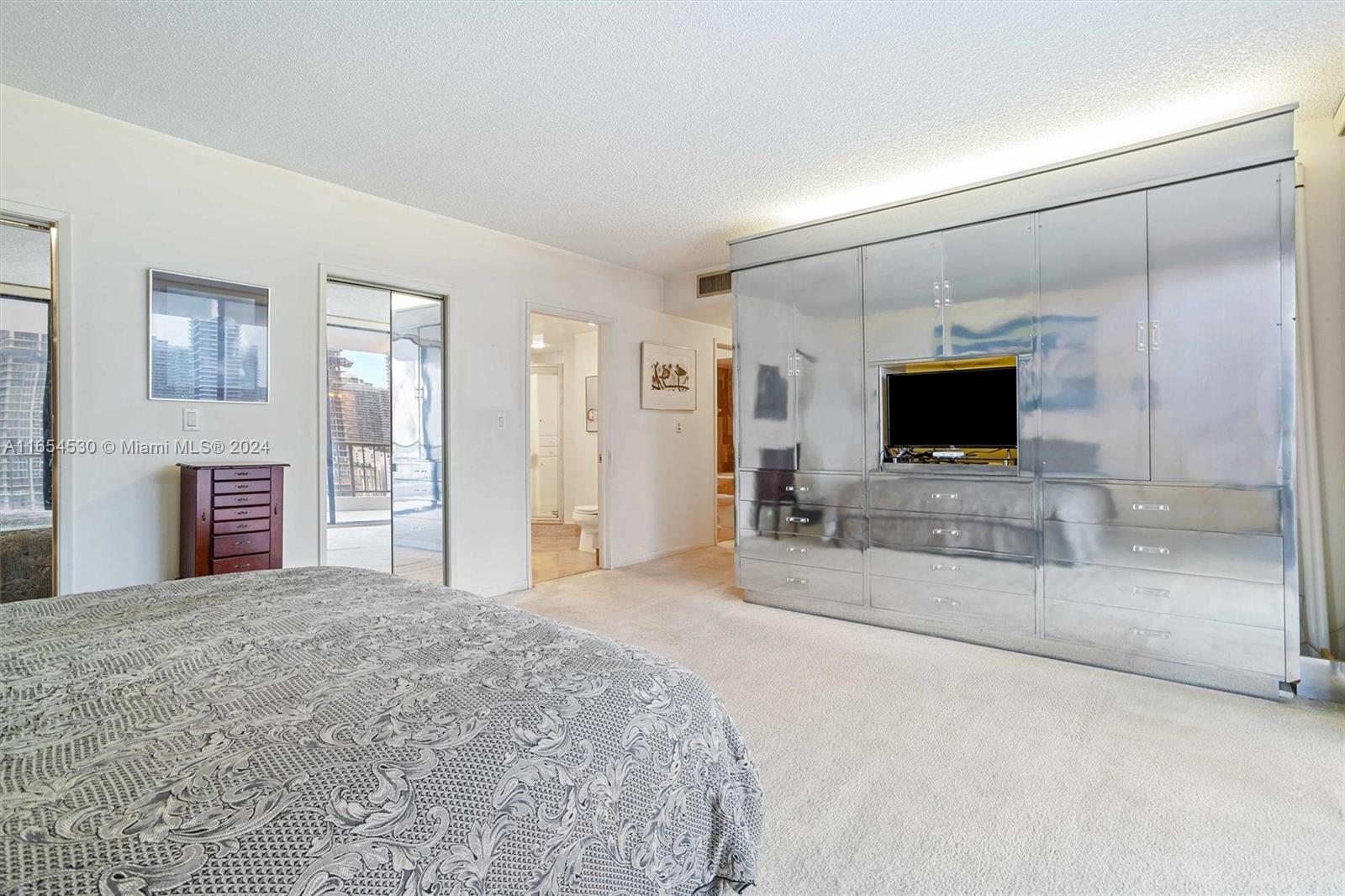 1581 Brickell Ave # 1804